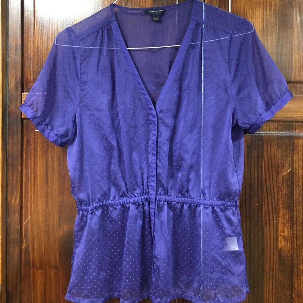 Woman's size Large Banana Republic Shirt